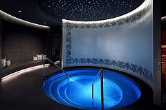 Dubai Palazzo Versace Spa-Pool