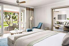 Beach Front Junior Suite Schlafzimmer One&Only Le Saint Geran Mauritius