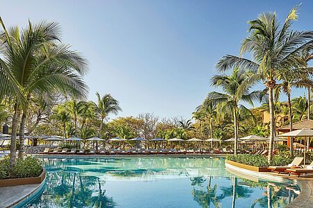 Costa Rica - eine Oase unbeschreiblicher natürlicher Schönheit mit einer Artenvielfalt und Tierwelt, die sich nur wenige vorstellen können. Auf diesem Flecken Erde befindet sich das glamouröse Four Seasons Resort Costa Rica at Peninsula Papagayo, gelegen auf einem Hügel mit Blick auf den Pazifischen Ozean.