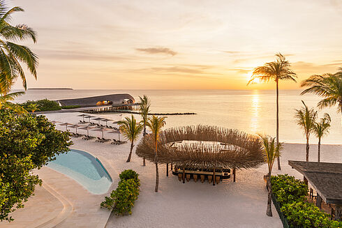 Dhaalu Atoll -  The St. Regis Maldives Vommuli