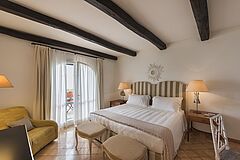 Detail of a bedroom at Hotel Il Pellicano in Porto Ercole