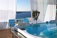 Honeymoon Suite Mykonos Bill & Coo Suites and Lounge