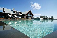 Pool Spicers Peak Lodge