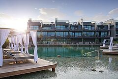 Außen Pool Quellenhof Luxury Resort