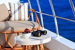 Fernglas Golden Galapagos Cruises Elite
