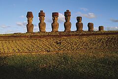 Statuen explora RAPA NUI