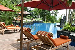 Pool Liegen MAIA Luxury Resort & Spa