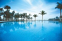 Pool Mandarin Oriental Miami