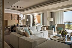 Living Room Four Seasons Dubai at Jumeirah Beach 