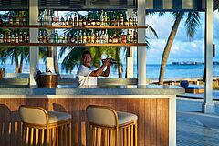 Bartender Raffles Maldives Meradhoo
