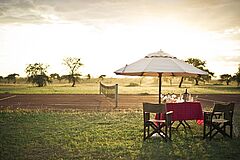 Tennisplatz Singita Sabora Tented Camp Afrika