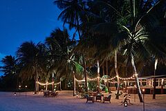 Firepit Raffles Maldives Meradhoo