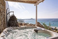 Passion Suite Jacuzzi Myconian Ambassador 