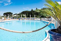 Pool Althoff Hotel Villa Belrose