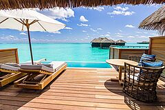 Superior Water Villa mit Pool Conrad Maldives