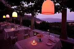 Tische Italien Gardasee Villa Arcadio 