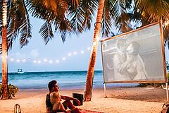 Cinema Raffles Maldives Meradhoo