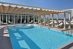 Dubai Palazzo Versace Pool