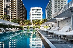 Hotel view from Pool COMO Metropolitan Miami Beach