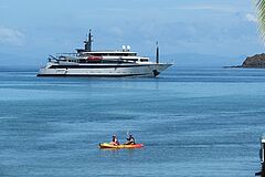 Kayaking M/Y Variety Voyager