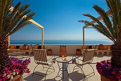 Terrassenstühle Italien Amalfiküste Monastero Santa Rosa Hotel & Spa