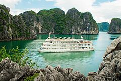 Vietnam AuCo Cruise halong Bay