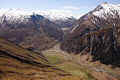 Airview Minaret Station