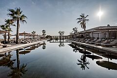 Outdoor Pool Domes Zeen Chania