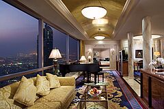 Dubai Jumeirah Emirates Towers Suite