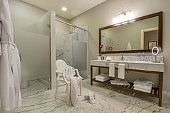 Signature King Bathroom Hotel del Parque Guayaquil