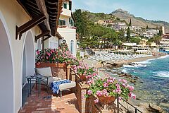 View Belmond Villa Sant Andrea 