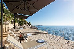 Sundeck Villa Damelie