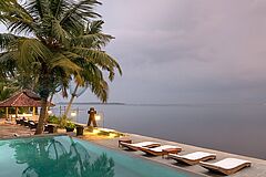 Pool Purity at Lake Vembanad