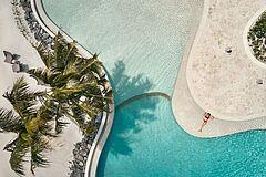 Pool Patina Maldives