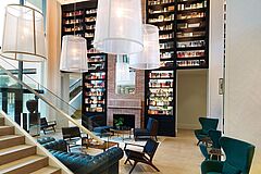 Library Hotel Camiral