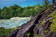 Indonesien Bawah Island Wanderung 