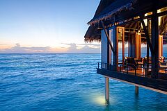 Tapasake Restaurant Sunset One & Only Reethi Rah