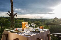 Dining Mwiba Lodge