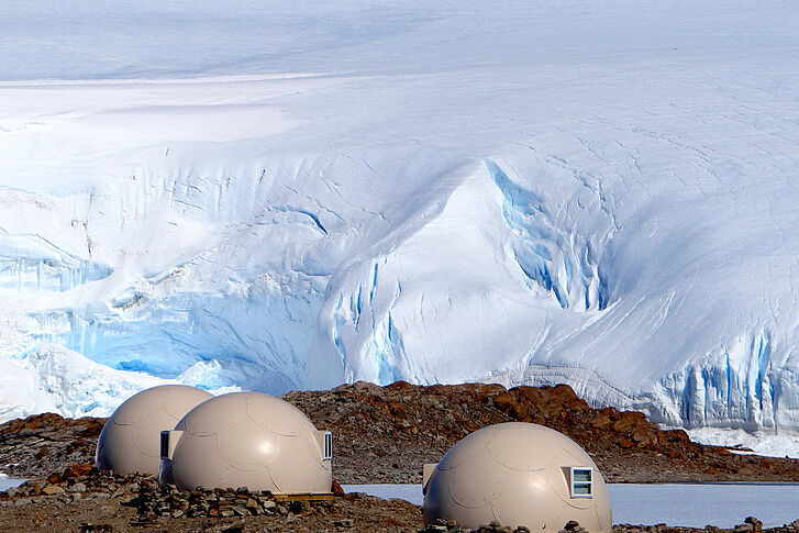 White Desert Camp Kuppel