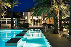 St. Tropez Sezz Saint-Tropez Pool Nacht