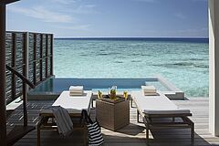 Blick Four Seasons Resort Landaa Giraavaru