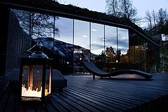 Norwegen Valldal Juvet Landscape Hotel Terrasse