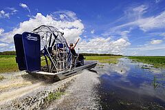 Airboat Safari Bamurru Plains