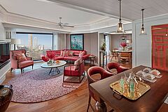 Suite Premier Living Room - Mandarin Oriental