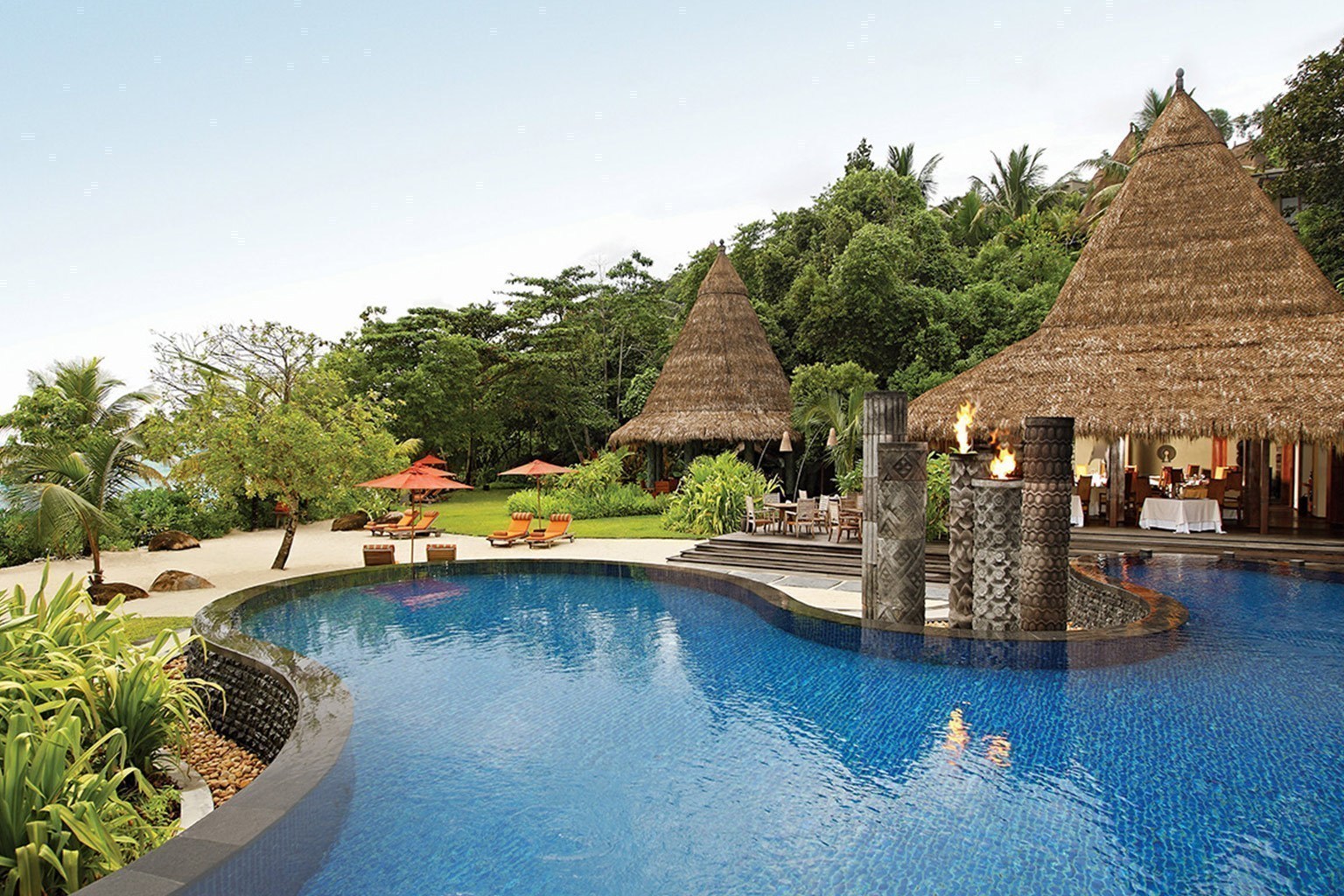 Pool MAIA Luxury Resort & Spa