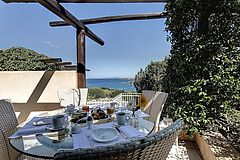 Villa Ibiscus Terasse Sardinien L Ea Bianca Italien