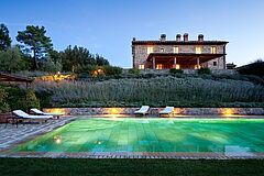 Poolbeleuchtung Toskana Rosewood Castiglion del Bosco Italien Toskana Rosewood Castiglion del Bosco Italien Poolbeleuchtung