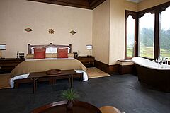 Bedroom Gangtey Goenpa Lodge