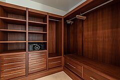 Kleiderschrank Finca Cortesin