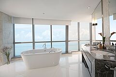 Badewanne Abu Dhabi Jumeirah at Etihad Towers Abu Dhabi Jumeirah at Etihad Towers Badewanne